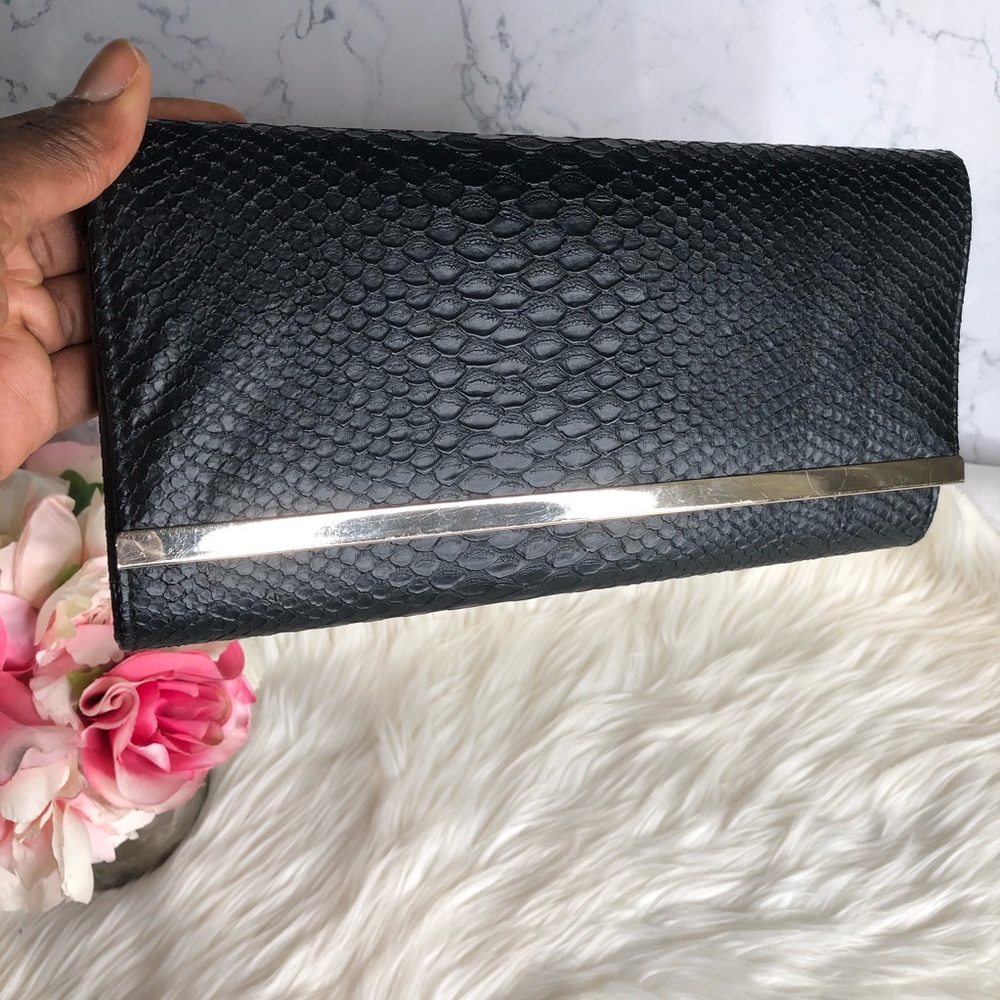 New Look faux leather clutch